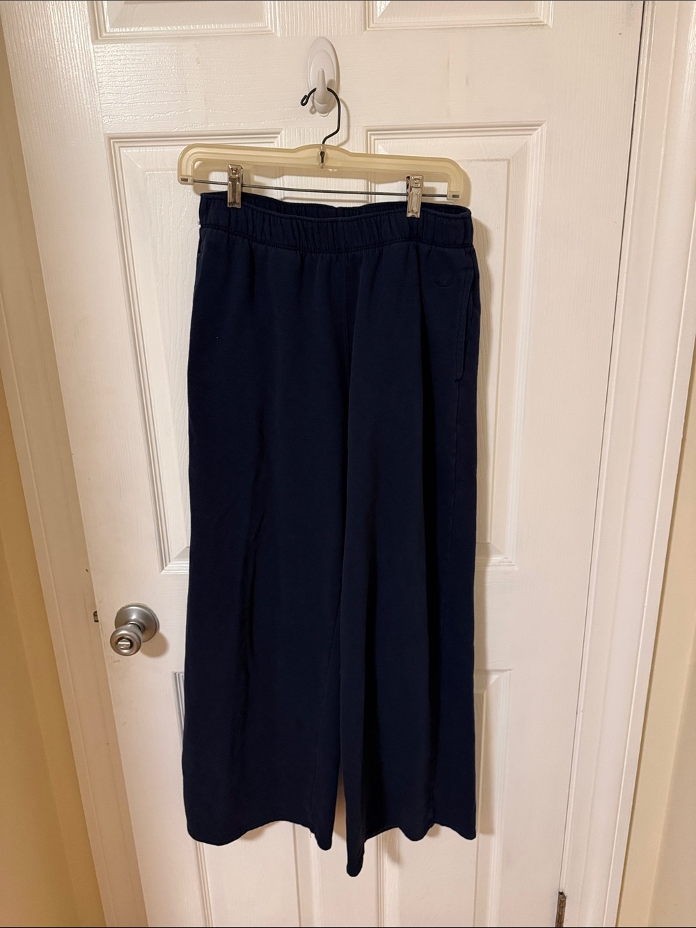 Hollister Navy Wide Leg Pull-On Pants || Size Medium